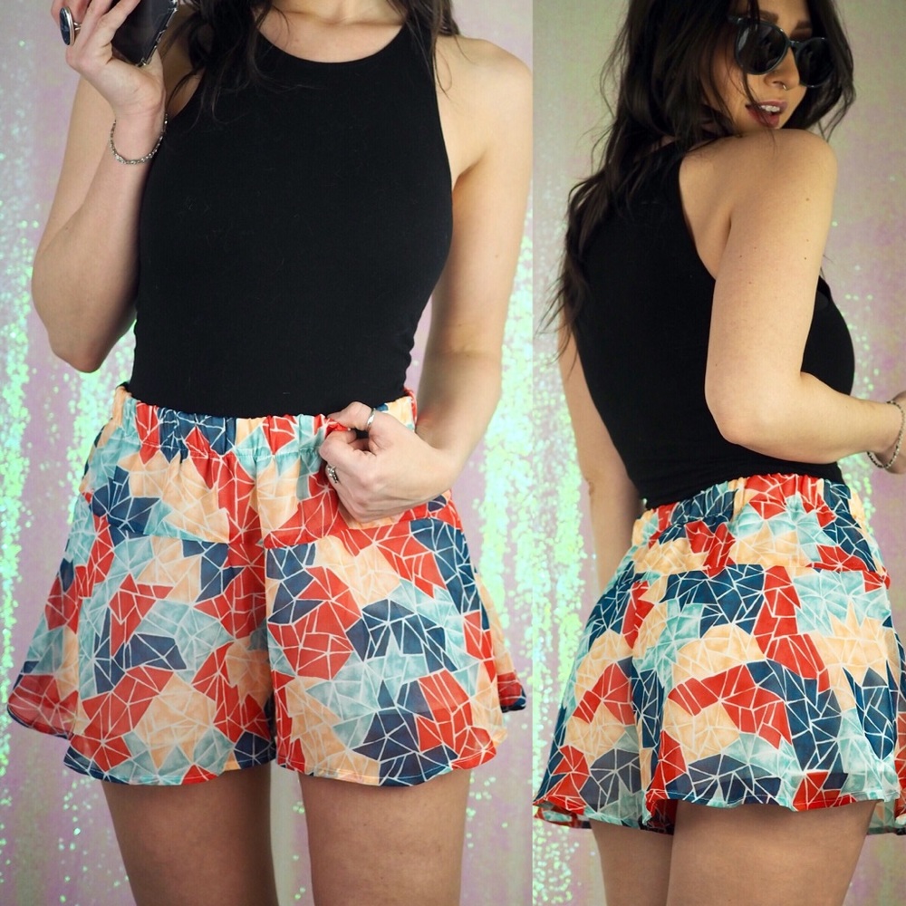 BCBG Lightweight Pattern Shorts Skort